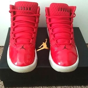 Jordan Aurora Red and White Big Boy    Size 5.5Y = 7 in Women